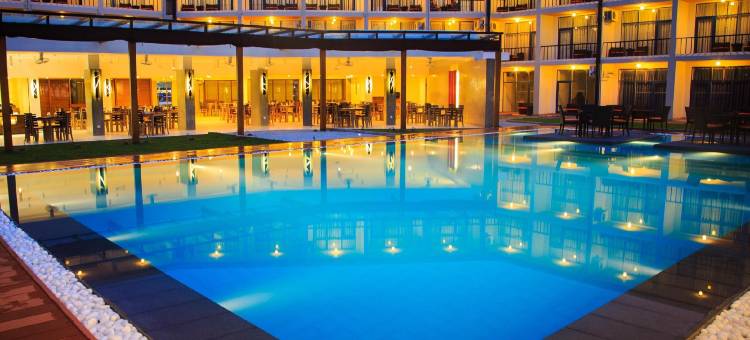 卡默洛海滩酒店(Camelot Beach Hotel)图片