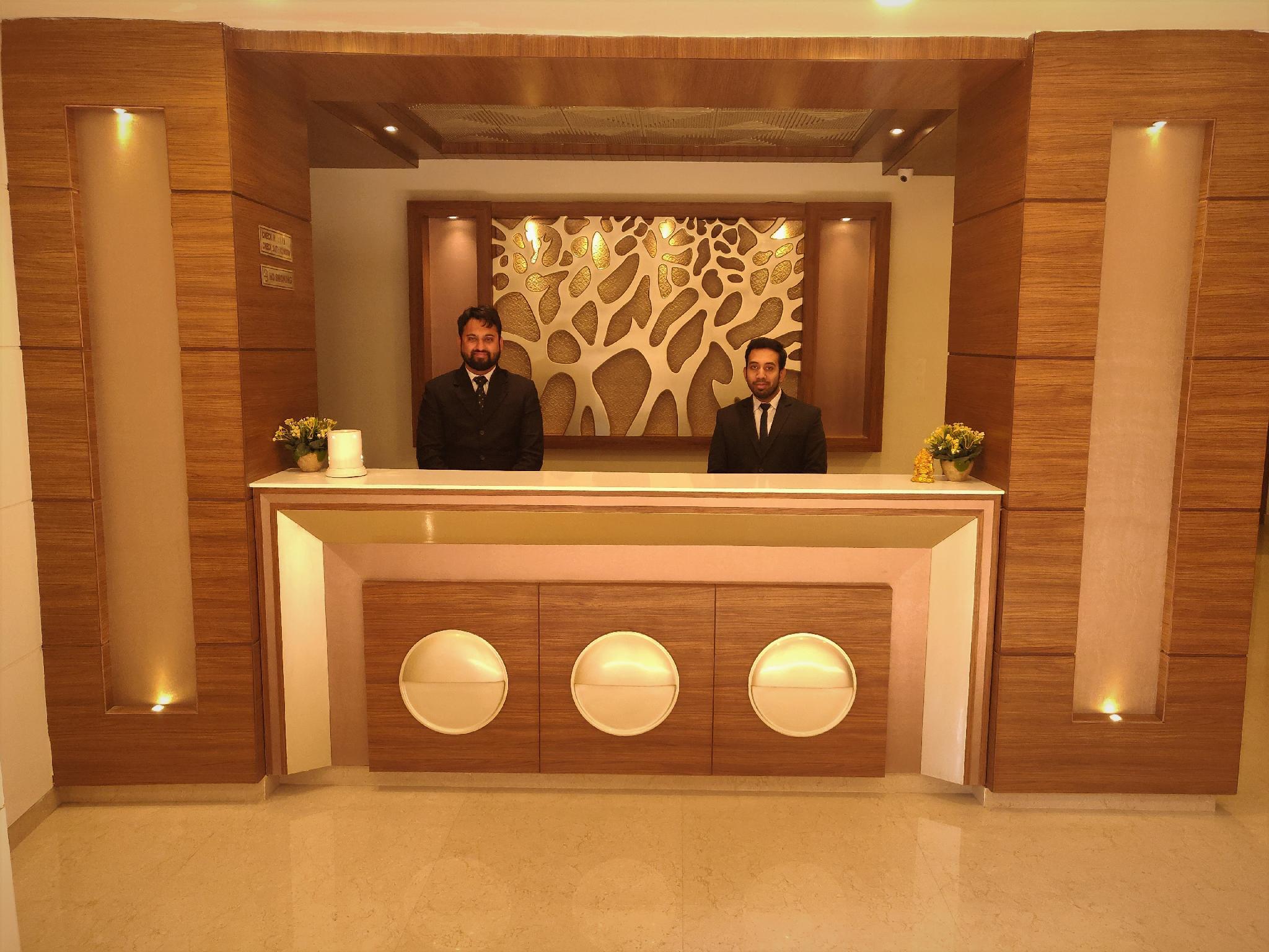 Hotel RegalOver view