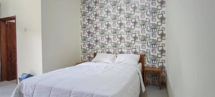 红多兹@怀卡布巴克塔纳卡托家庭旅馆(RedDoorz @ Tanakatto Homestay Waikabubak)图片
