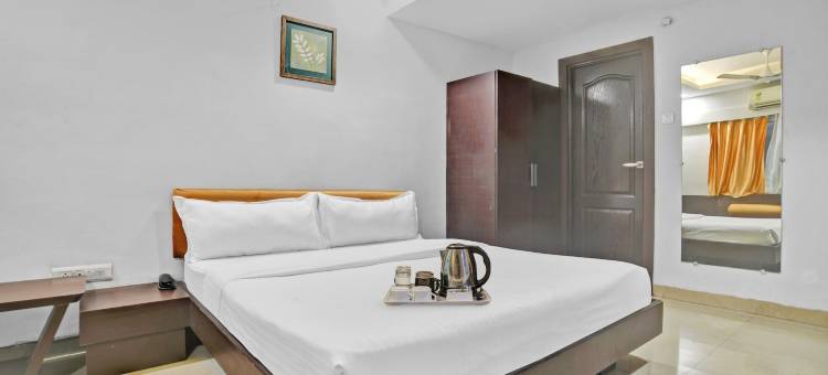 Super Townhouse Divya Palace图片