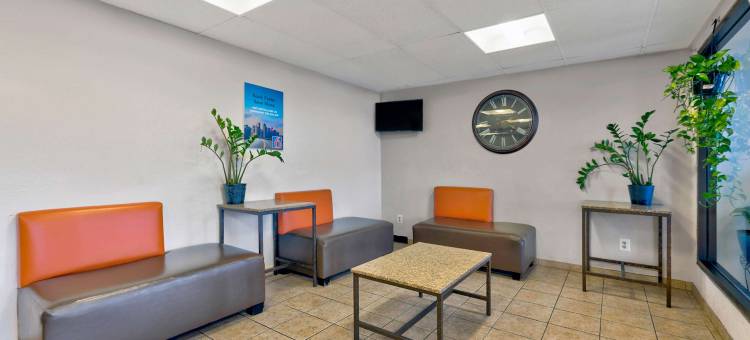 橡树溪6号汽车旅馆(Motel 6 Oak Creek, WI)图片