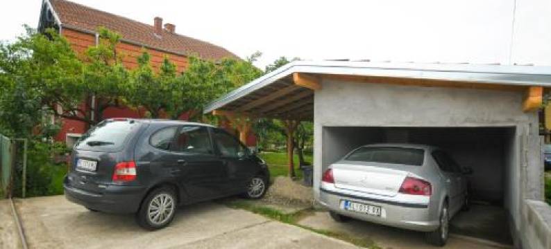 Premier Apartments图片