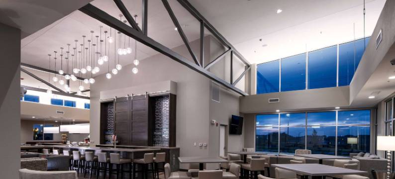 劳伦斯石头山酒店，温德姆Trademark精选(StoneHill Lawrence, Trademark Collection by Wyndham)图片