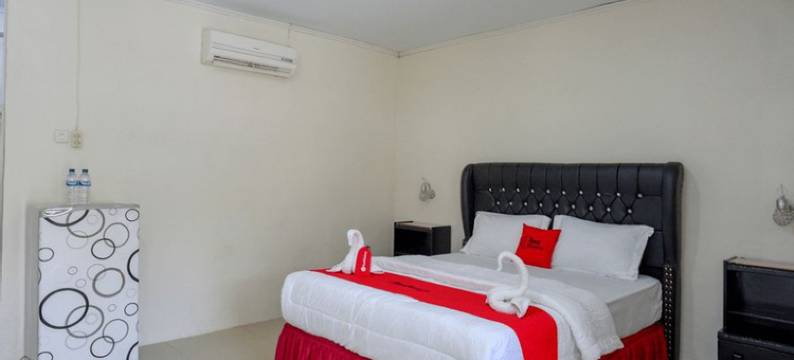 红门子Plus @ 阿拉木瑞亚酒店(RedDoorz Plus Syariah at Alam Raya Hotel)图片