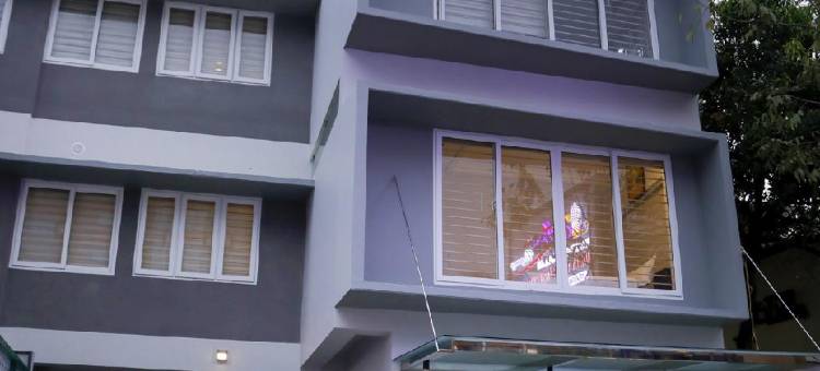 普纳马达湖的Treebo Vsaffron Regency(Treebo VSaffron Regency, Punnamada Lake)图片