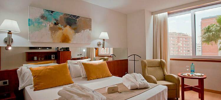 巴塞罗那参议员水疗伊鲁宁酒店(Ilunion les Corts Spa)图片