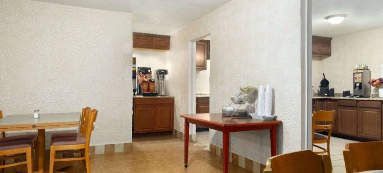 布伦瑞克/圣西蒙斯地区温德姆戴斯酒店(Days Inn by Wyndham Brunswick/St. Simons Area)图片