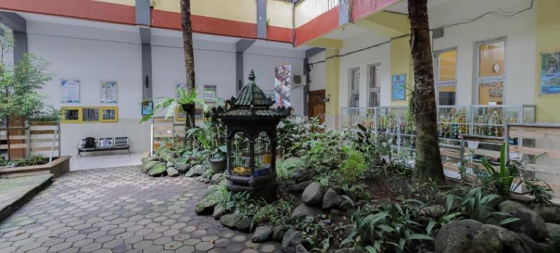 红多兹伊斯兰酒店@玛琅克洛珍(RedDoorz Syariah @ Klojen Malang)图片