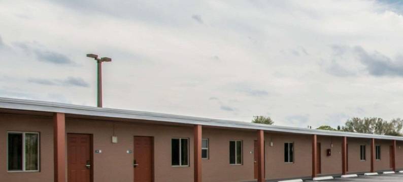 皮尔斯堡美国高速公路1号罗德威酒店(Rodeway Inn Fort Pierce US Highway 1)图片