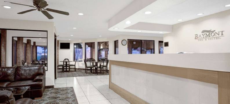 圣马科斯呗盟套房酒店(Baymont Inn & Suites by Wyndham San Marcos Outlet Malls)图片