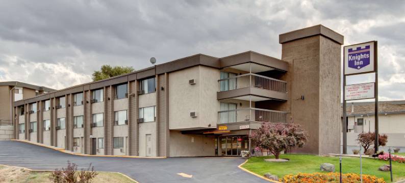 坎卢普斯骑士酒店(Knights Inn Kamloops)图片