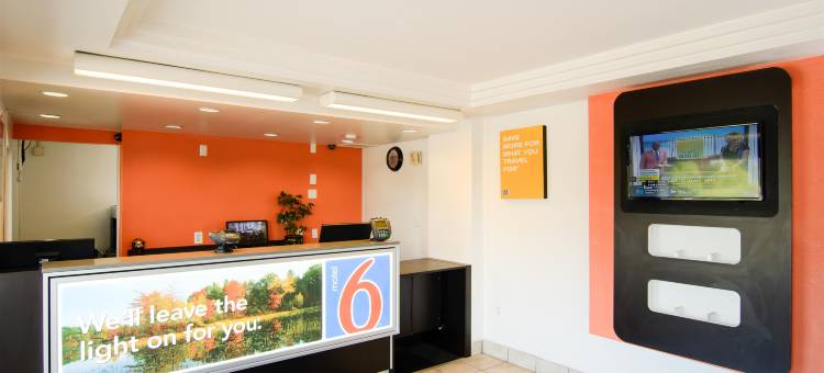 莱明斯特6号汽车旅馆(Motel 6 Leominster, MA)图片