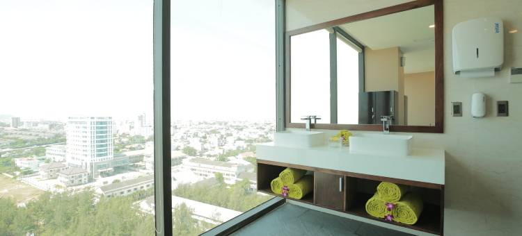 阿达莫酒店(Yarra Ocean Suites Danang)图片