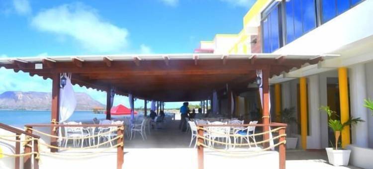 蒙特克里斯蒂马贝拉酒店(Hotel Marbella Montecristi)图片