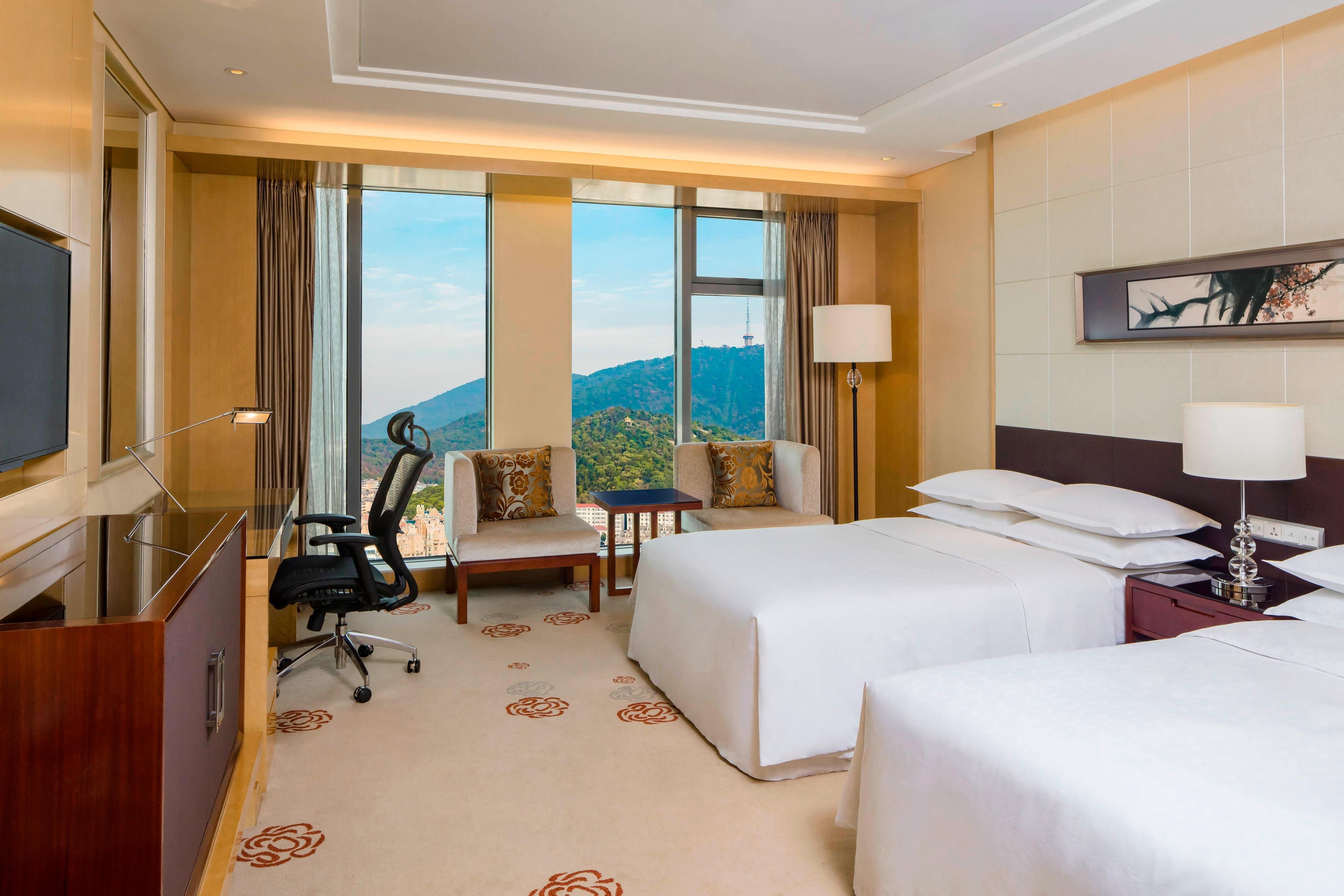 Sheraton Wuxi Binhu Hotel Over view