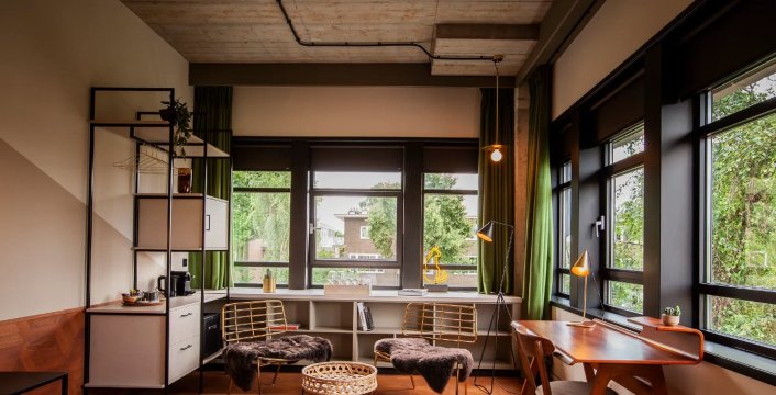 Hotel V FizeaustraatOver view