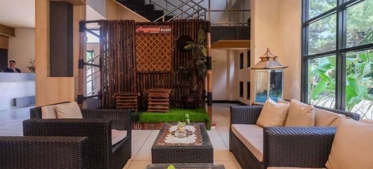 UrbanView Hotel Anggraeni Jatibarang图片