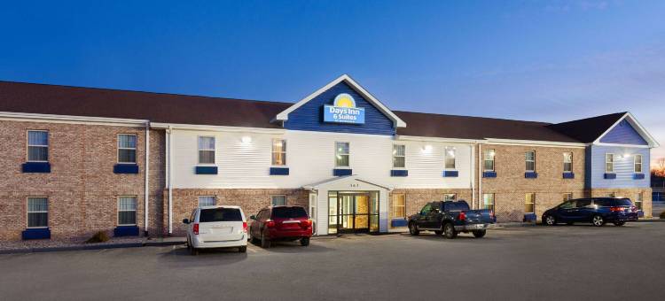 塞勒斯堡温德姆戴斯套房酒店(Days Inn & Suites by Wyndham Sellersburg)图片