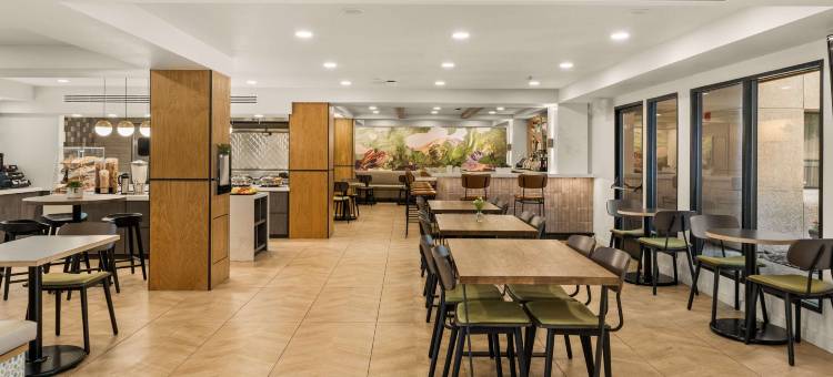 雷丁牛津套房酒店(Oxford Suites Redding)图片