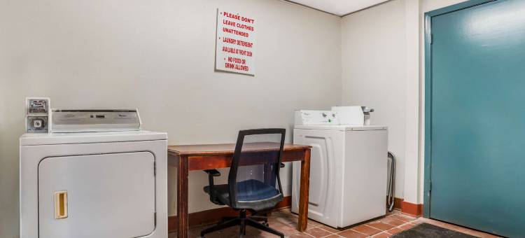 伊康套房旅馆(Econo Lodge Inn & Suites)图片