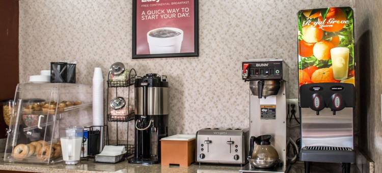 阿克伦科普利西北伊克诺旅馆(Econo Lodge Akron Copley Northwest)图片