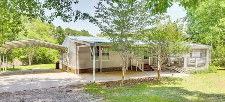 靠湖的萨默顿度假屋，带船坞+游泳池！(Lakefront Summerton Getaway w/ Boat Dock + Pool!)图片