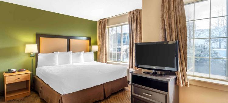 芝加哥韦斯特蒙特奥克布鲁克美国长住精选套房酒店(Extended Stay America Select Suites - Chicago - Westmont - Oak Brook)图片