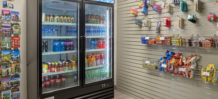 瀑布贝斯特韦斯特优质套房酒店(Best Western Plus Cascade Inn  Suites)图片