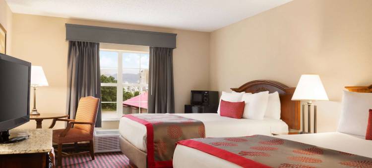 鸽子谷北华美达酒店(Ramada by Wyndham Pigeon Forge North)图片