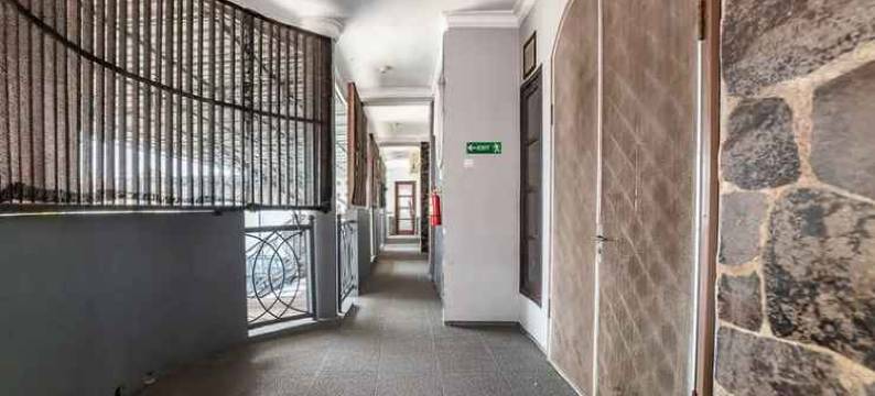 红多兹伊斯兰酒店-近玛琅RRI(RedDoorz Syariah Near Rri Malang)图片