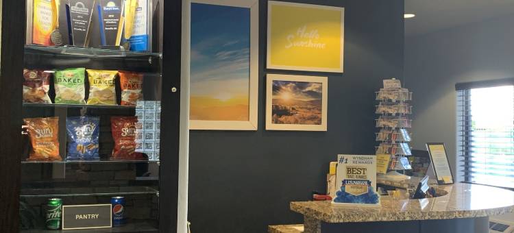 伯纳利欧戴斯酒店(Days Inn by Wyndham Bernalillo)图片