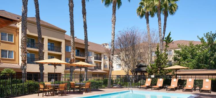 米尔皮塔斯硅谷万怡酒店(Courtyard Milpitas Silicon Valley)图片