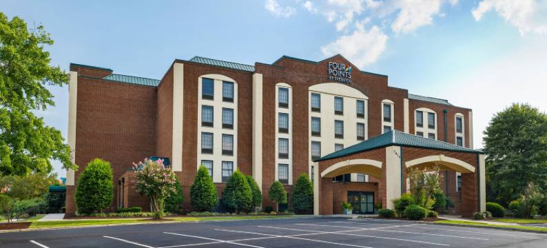 格林斯伯勒机场福朋喜来登酒店(Four Points by Sheraton Greensboro Airport)图片
