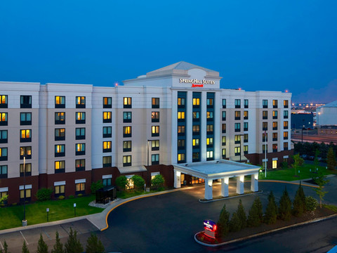 纽瓦克国际机场SpringHill Suites酒店