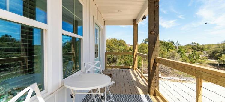 New CANAL front home a few rows back from the OCEAN! Beach passes provided!图片