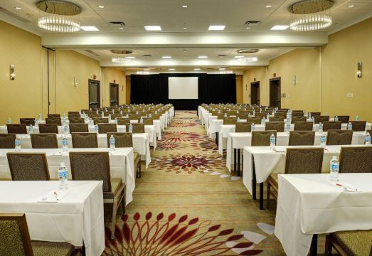 Marriott St. Louis AirportHotel Overview