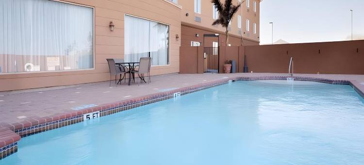 智选假日套房酒店萨帕塔(Holiday Inn Express & Suites Zapata)图片