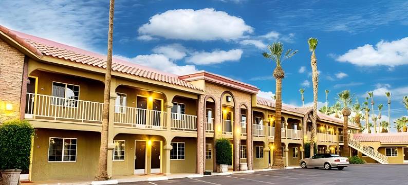 布莱斯伊克诺旅馆(Econo Lodge)图片