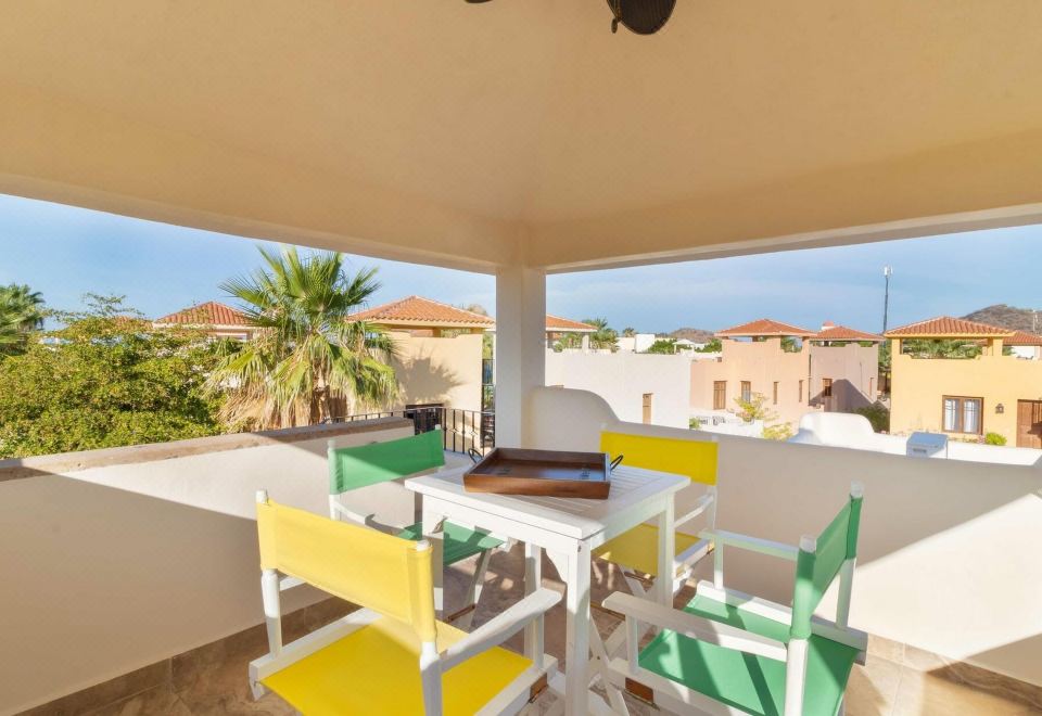 Casa Bahama Hotel Overview