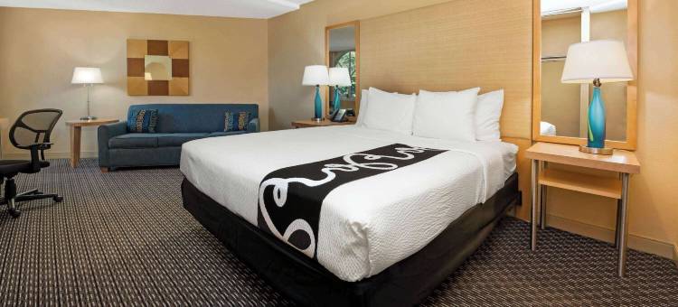 西棕榈滩机场拉昆塔温德姆套房酒店(La Quinta Inn & Suites by Wyndham West Palm Beach Airport)图片