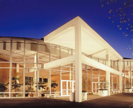 格鲁吉亚大学继续教育中央酒店(The University of Georgia Center for Continuing Education & Hotel)