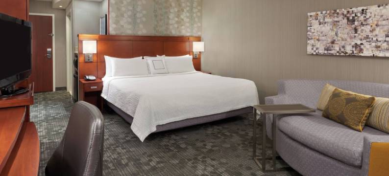 金斯顿401高速公路/Division街万怡酒店(Courtyard Kingston Highway 401/Division Street)图片