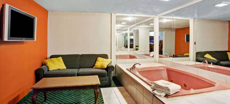 斯特灵海茨骑士酒店(Knights Inn Sterling Heights)图片