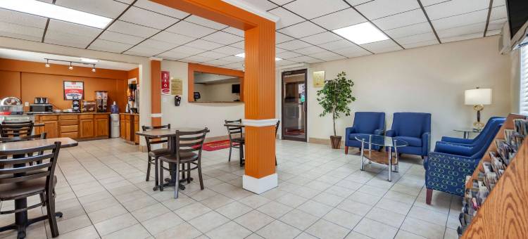 海斯 I-70 伊克诺旅馆(Econo Lodge Hays I-70)图片