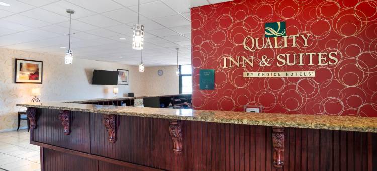 尤福拉湖附近凯艺套房酒店(Quality Inn & Suites Near Lake Eufaula)图片