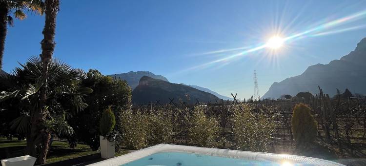 阿列亚加尔达湖滨套房酒店(Alea - Garda Lake Suite)图片