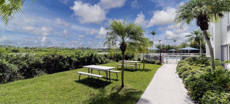 希尔顿欢朋酒店-夏洛特港(Hampton Inn Port Charlotte/Punta Gorda)图片