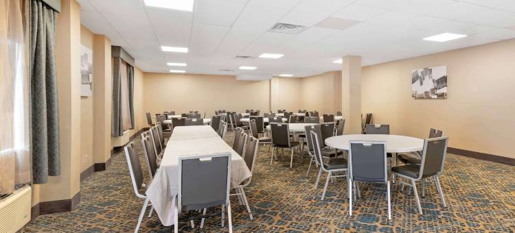 贝斯特韦斯特优质兰德马克优质酒店(Best Western Plus Landmark Inn)图片