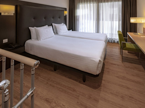 卡斯特德菲尔斯海滩公寓