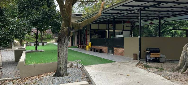 彭通巴辖私人泳池家庭度假村(Private Pool FamilyResort Bentong Pahang)图片